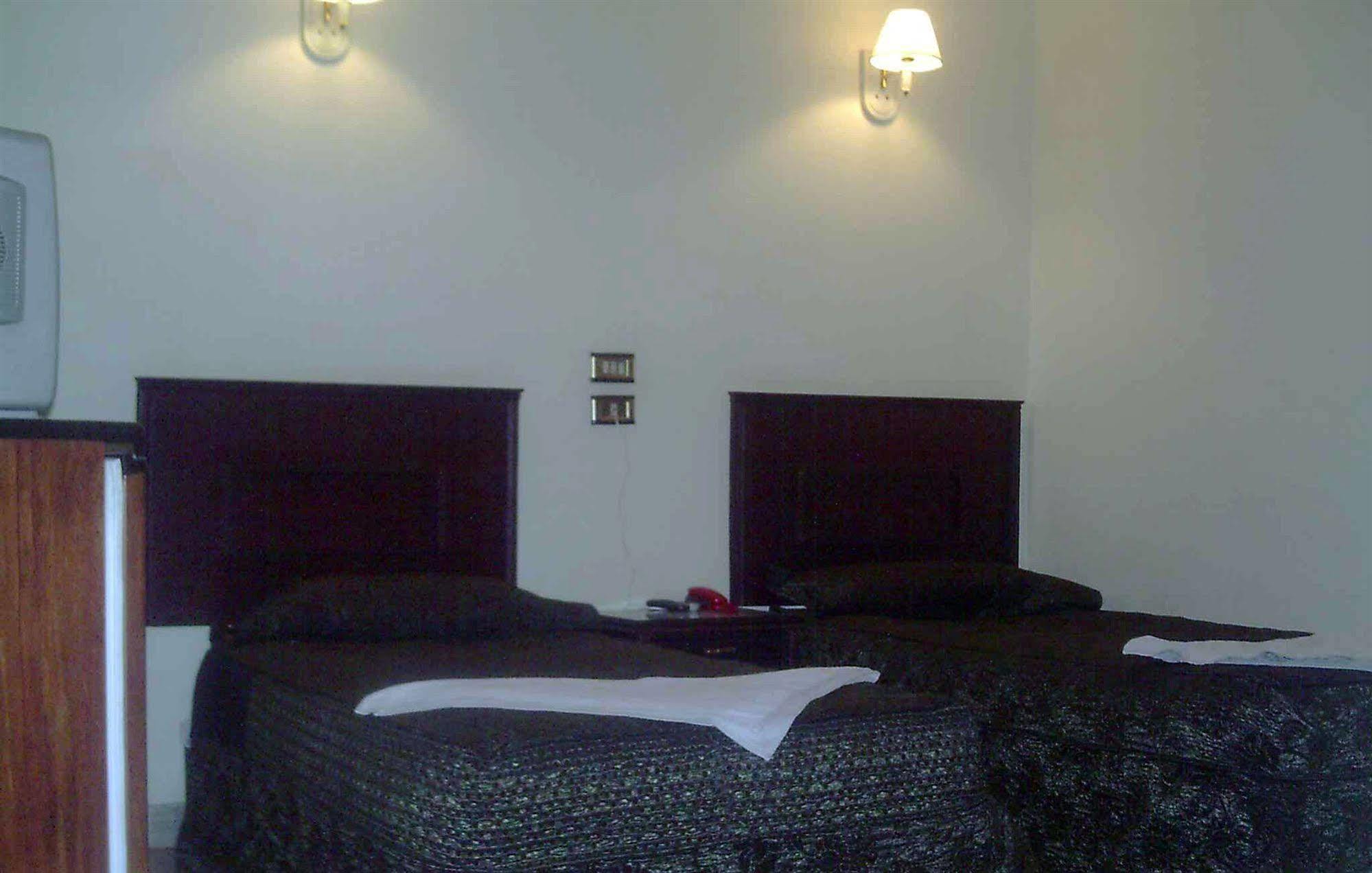 Nuba Nile Hotel Assuan Exterior foto